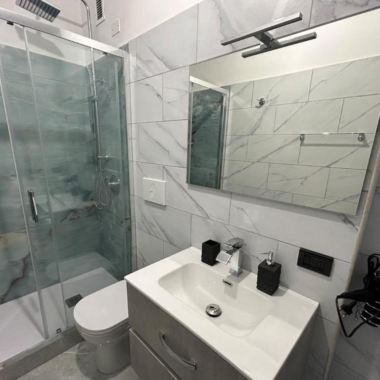 Modern apartment, terrace, AC and WiFi - Appartamento con 1 Camera da Letto - 14
