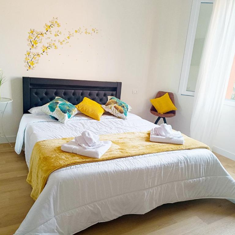 Eleganza di Lusso tra Fiera e Stazione, DaDoBò - Appartamento con 2 Camere da Letto - 3