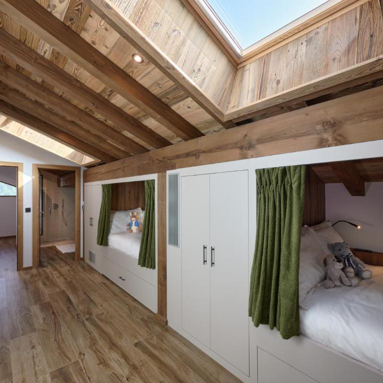 ULTIMATE Les Gets Luxury - Above the Clouds with Sauna, Pool etc - Mansion Ensolielle for 15 - Chalet - 14