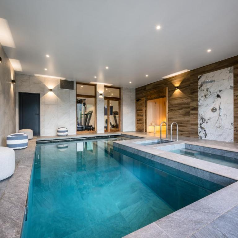 ULTIMATE Les Gets Luxury - Above the Clouds with Sauna, Pool etc - Mansion Ensolielle for 15 - Chalet - 2