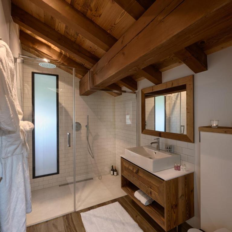 ULTIMATE Les Gets Luxury - Above the Clouds with Sauna, Pool etc - Mansion Ensolielle for 15 - Chalet - 46