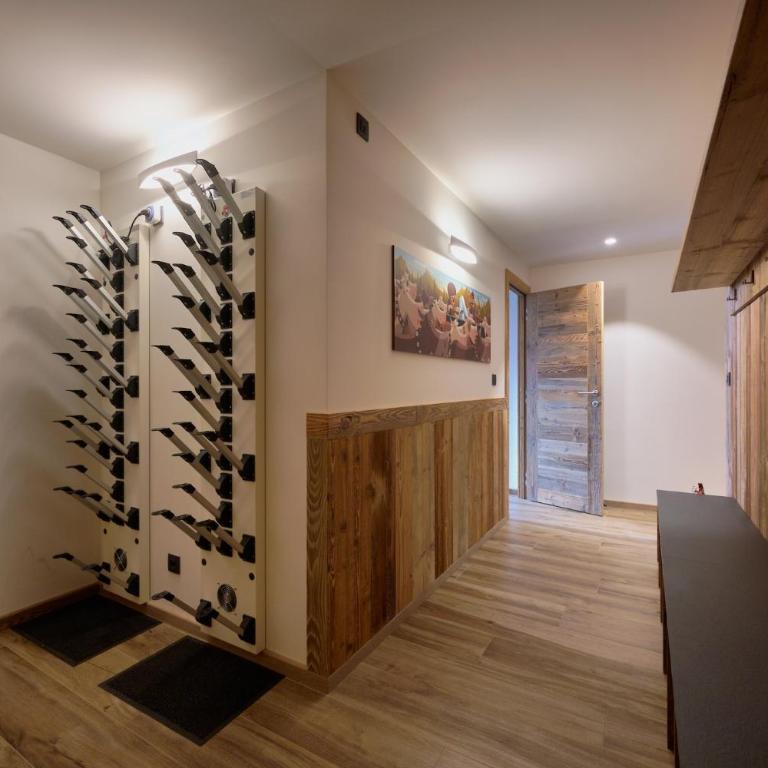 ULTIMATE Les Gets Luxury - Above the Clouds with Sauna, Pool etc - Mansion Ensolielle for 15 - Chalet - 48