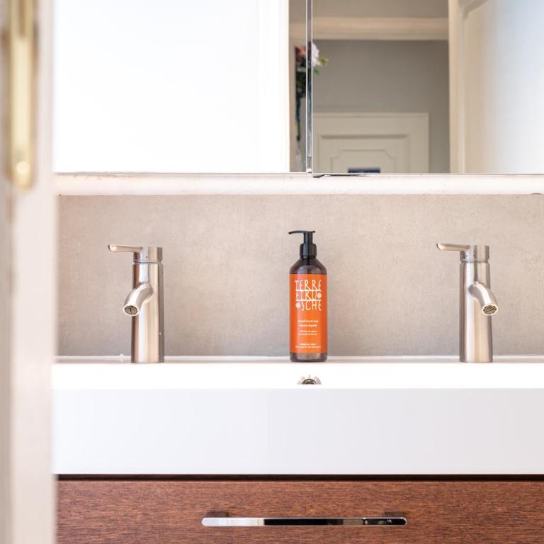 Palazzo Dasso - Camera Familiare con Bagno Privato - 16