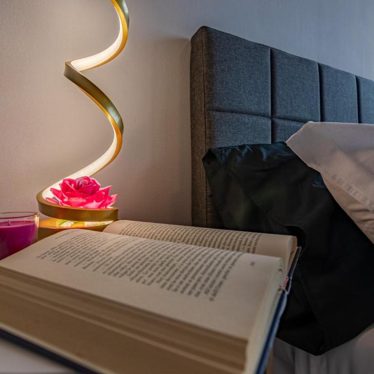 Hostly-The Pisa Walls Apartment-Near Leaning Tower - Appartamento con 4 Camere da Letto - 32