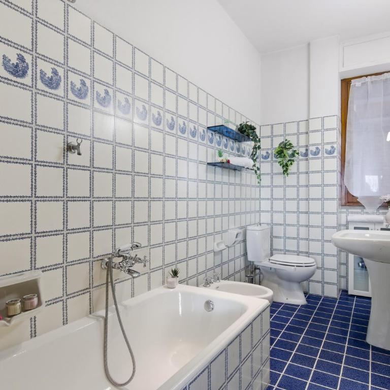 Hostly-The Pisa Walls Apartment-Near Leaning Tower - Appartamento con 4 Camere da Letto - 26