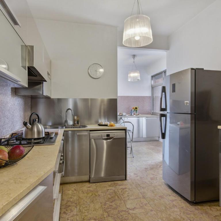 Hostly-The Pisa Walls Apartment-Near Leaning Tower - Appartamento con 4 Camere da Letto - 15
