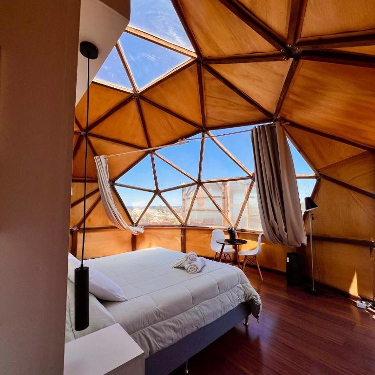 Secreto Sierras Domos Boutique con Jacuzzi y Desayuno - Deluxe King Room - 1