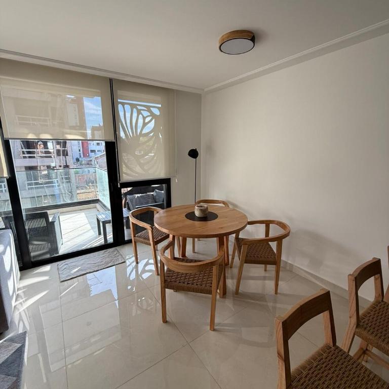 Excelente departamento a metros de Playa Grande - Apartamento de 1 dormitorio - 5