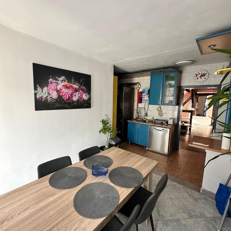 Sky Rooftop 100 sqm Big Apartment - Two-Bedroom Apartment - 6