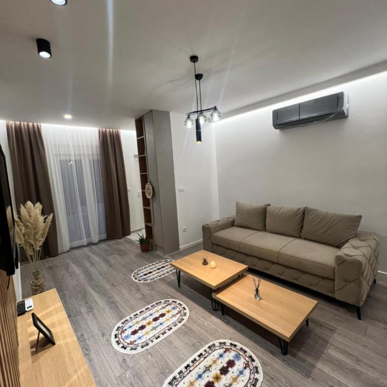 Millie Apartment - Cozy Stay with Parking - Two-Bedroom Apartment - 21