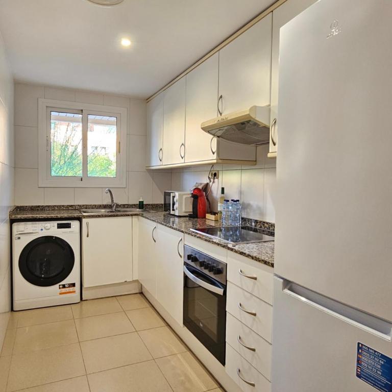 Comfortable apartment with a swimming pool, 250m to the sea. - Apartamento de 2 dormitorios - 12