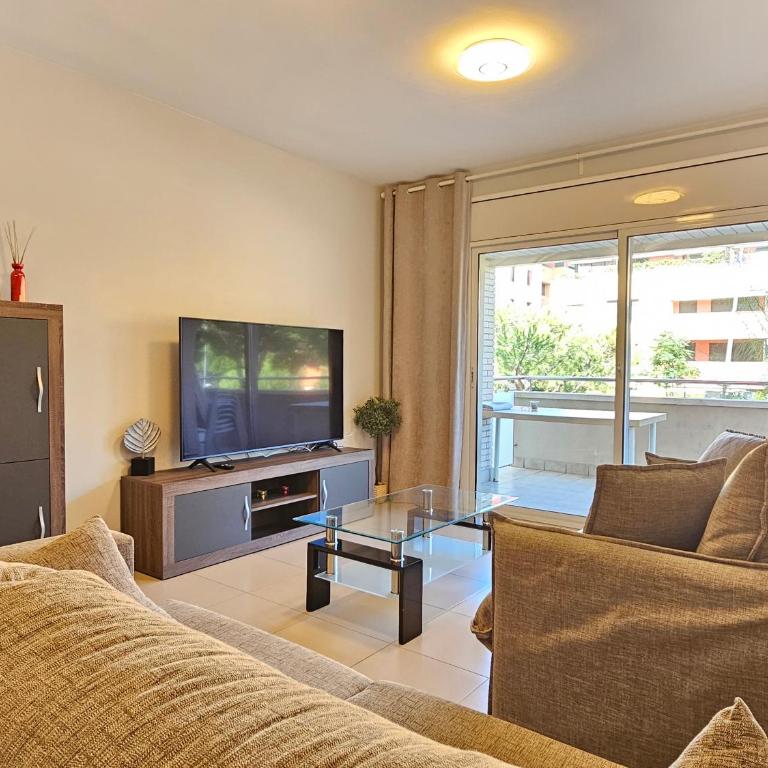 Comfortable apartment with a swimming pool, 250m to the sea. - Apartamento de 2 dormitorios - 8