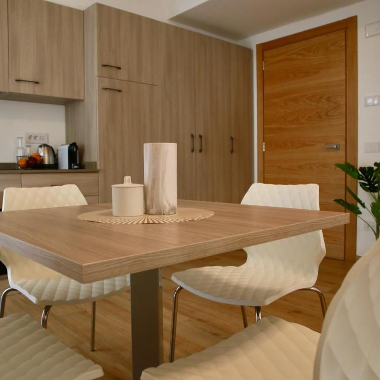 Bernina Suites - 150 metres to Bernina Express - Estudio con terraza - 16