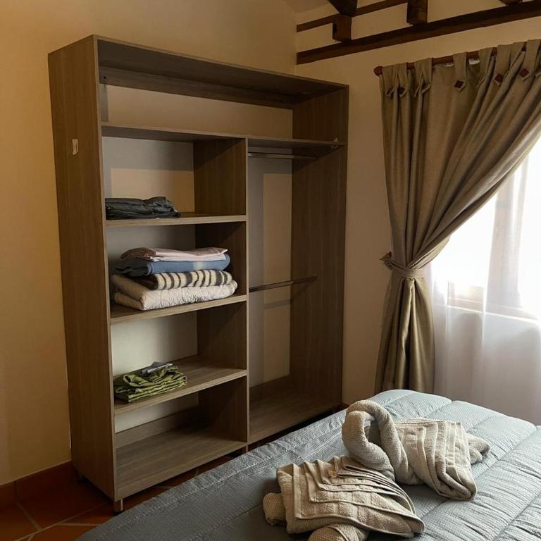 La Estancia Colonial - Three-Bedroom House - 10