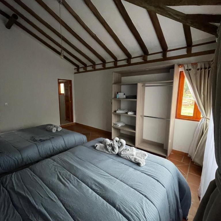 La Estancia Colonial - Three-Bedroom House - 14