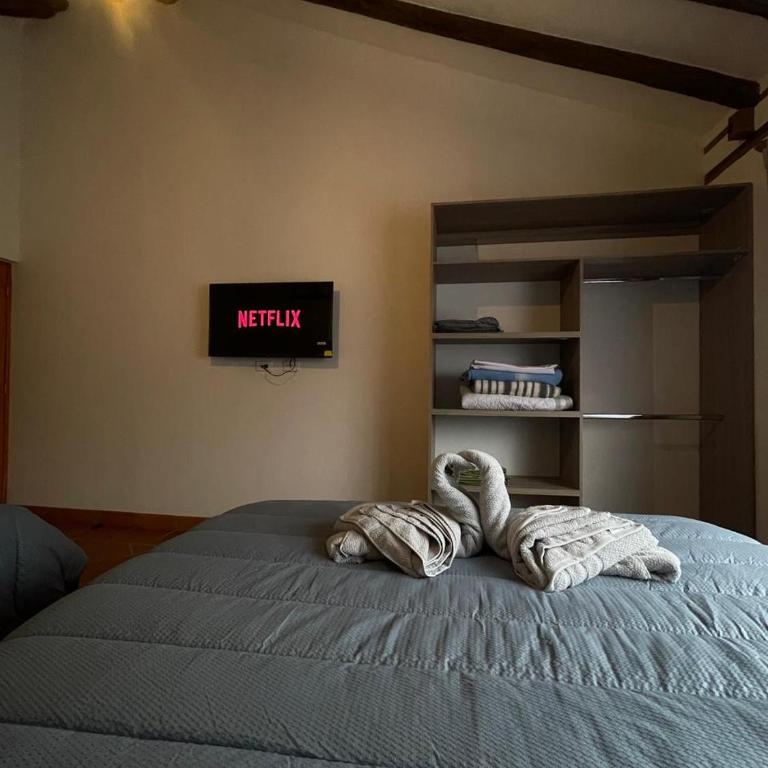 La Estancia Colonial - Three-Bedroom House - 15