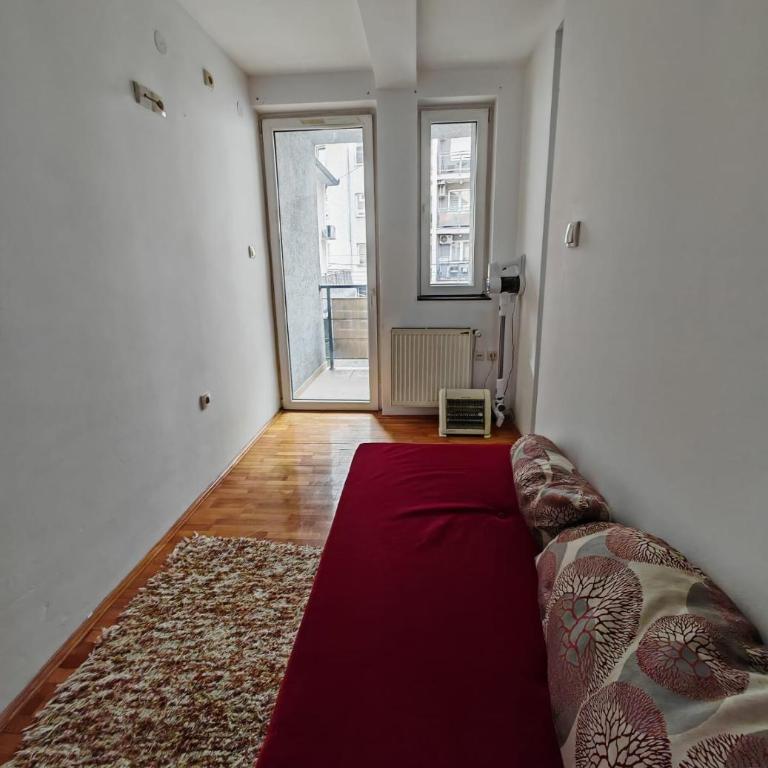 NikolinA - One-Bedroom Apartment - 1