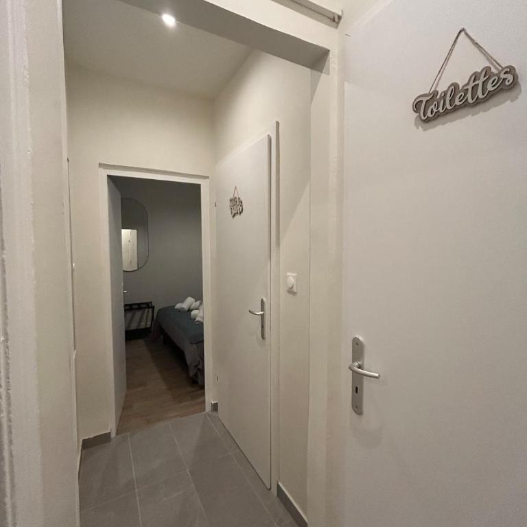 Appart neuf & cosy - Centre - 7 pers - Strasbnb - Appartamento con 3 Camere da Letto - 10