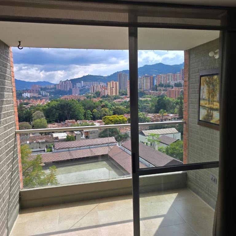 Amoblado Belen Avenida - Two-Bedroom Apartment - 6