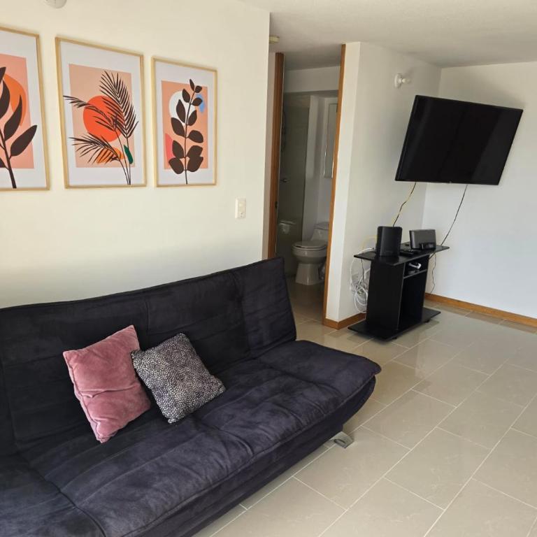 Amoblado Belen Avenida - Two-Bedroom Apartment - 7