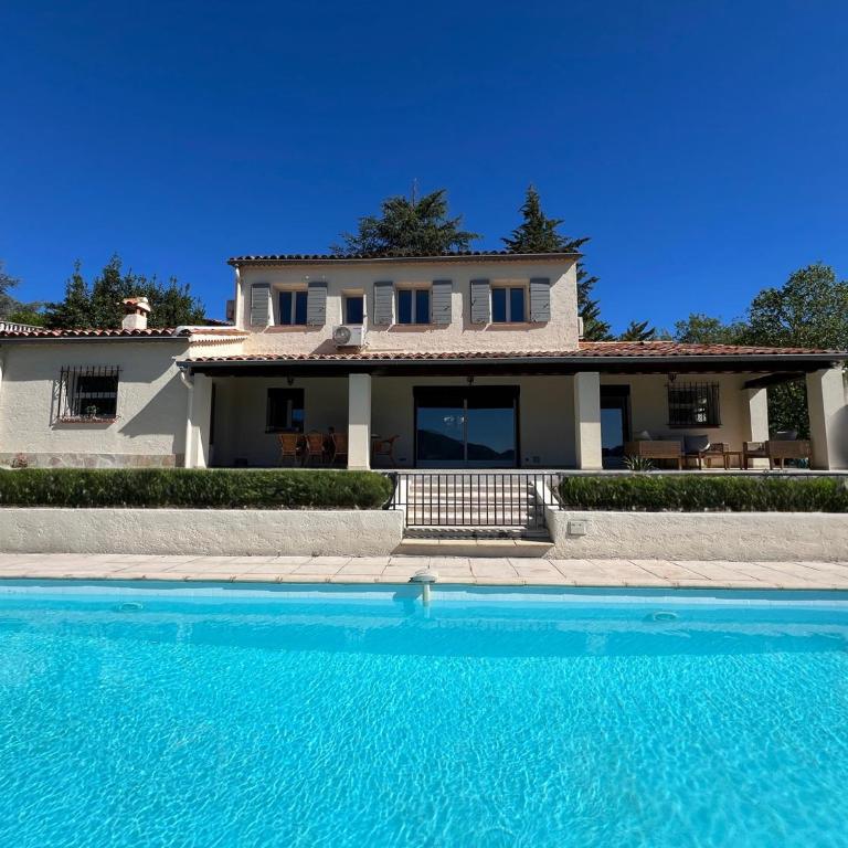 Côte 'd Azur - BEAUTIFUL VILLA WITH PRIVATE POOL - Villa - 2