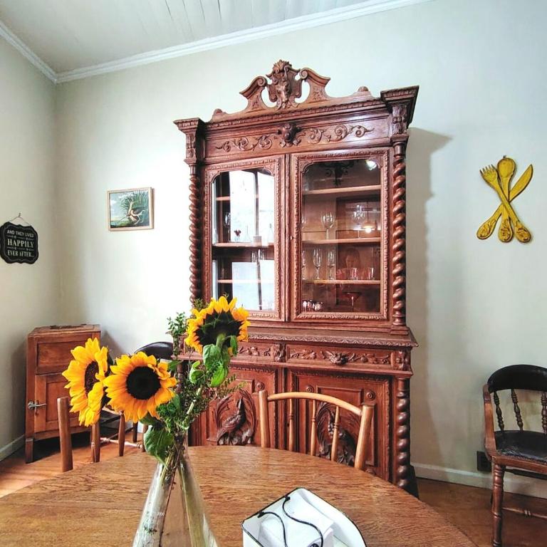The 1895 Home Updated - Vacation Home - 38