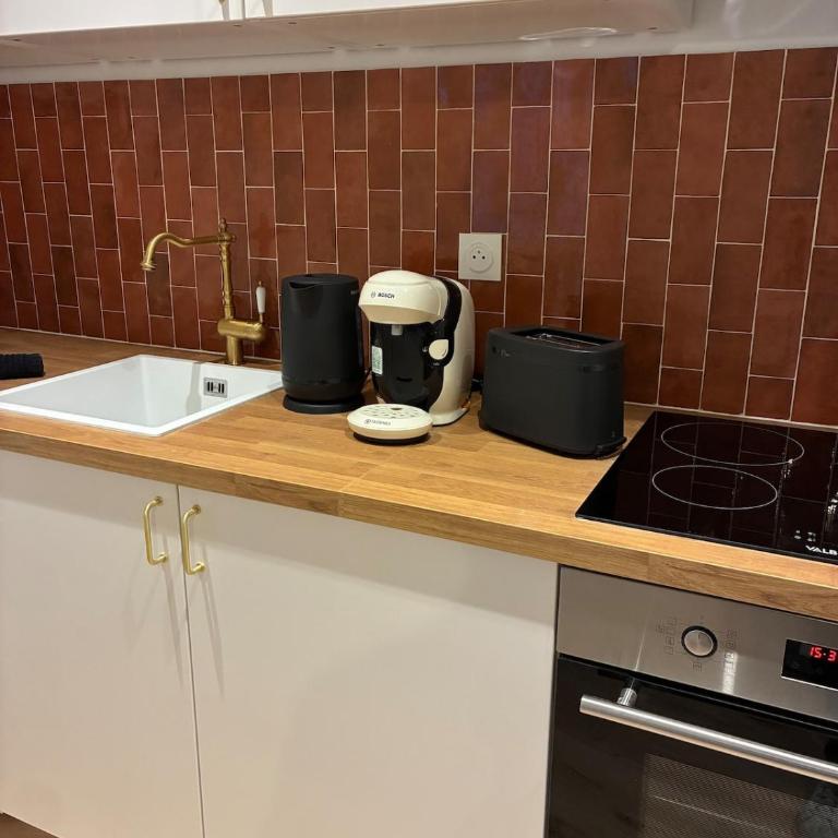 Prestige - appart 8 pers - centre ville Angers - balcon - Apartment - 2