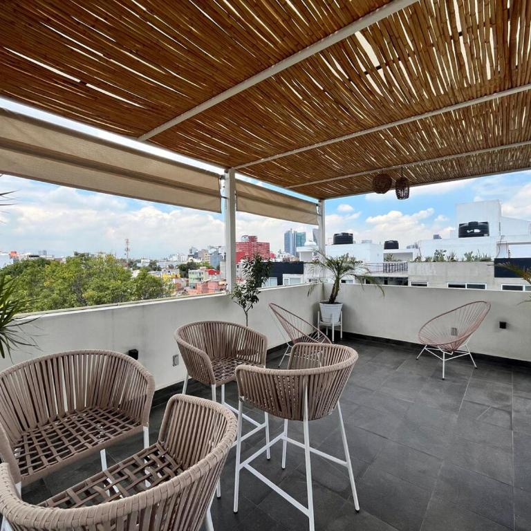 2Bed 2Bath Penthouse with Private Rooftop and balcony - Two-Bedroom Apartment - 15