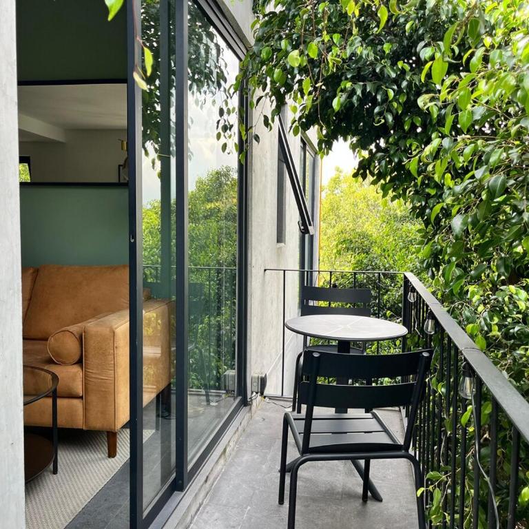 2Bed 2Bath Penthouse with Private Rooftop and balcony - Two-Bedroom Apartment - 18