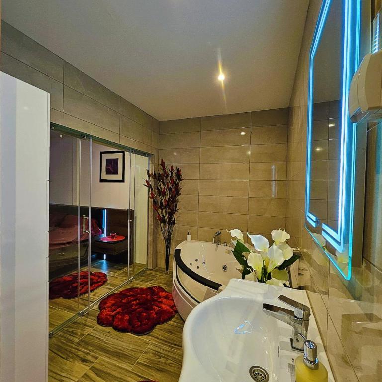 Heaven - One-Bedroom Villa - 21