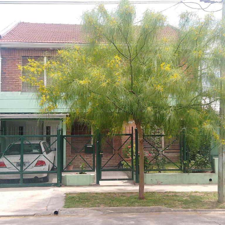 Departamento en Luis Guillon - One-Bedroom Apartment - 2