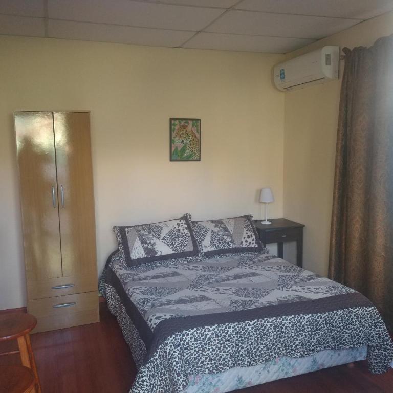 Departamento en Luis Guillon - One-Bedroom Apartment - 6