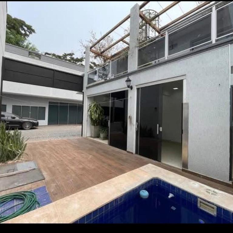 Condo House, 3 suites, sleeps 8 people - Casa de 3 dormitorios - 8