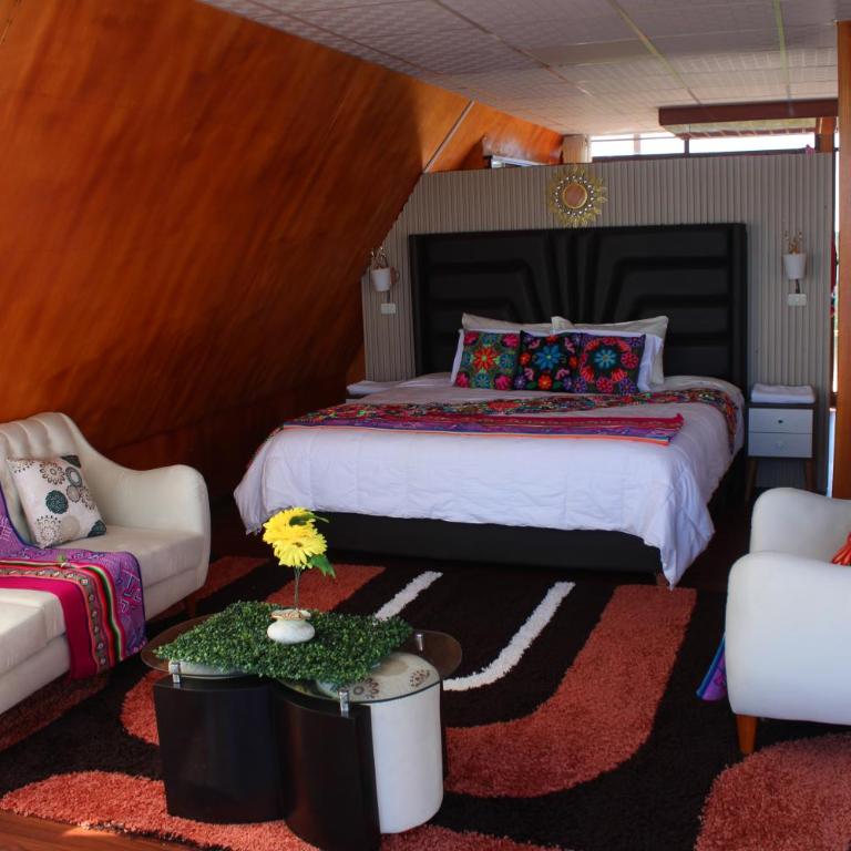 Uros Titicaca Floating Bed - Quadruple Room with Lake View - 4