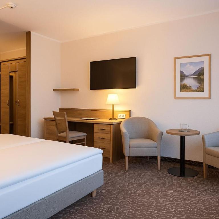 AMBER HOTEL Bavaria - Doppelzimmer mit Bergblick - 3