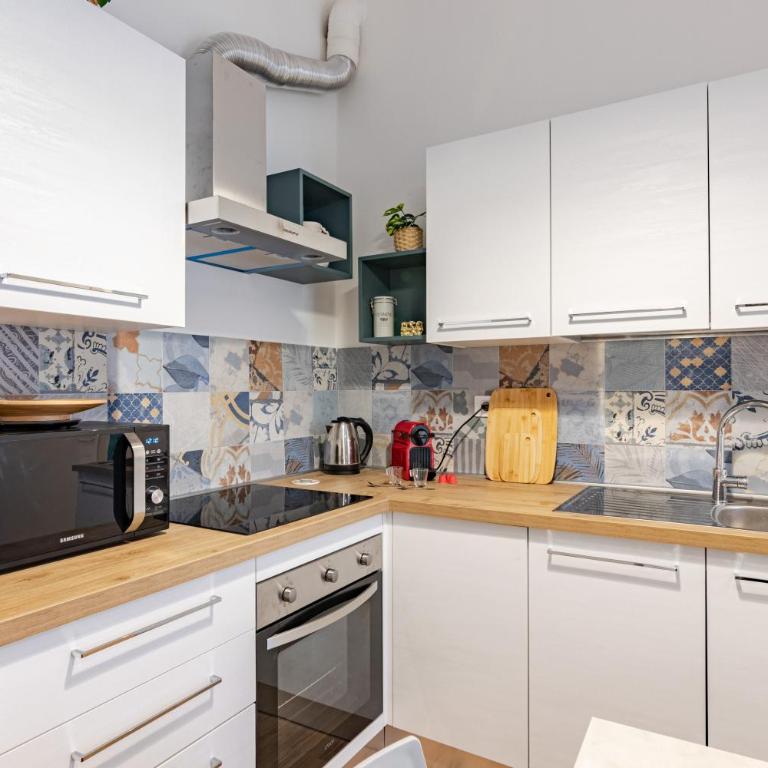 Casa Samada- Comfort Between the Center and the Station - Appartamento con 2 Camere da Letto - 8