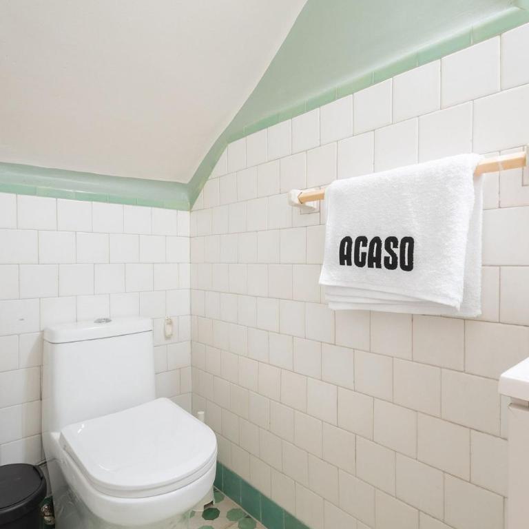 Casa céntrica con 4 habitaciones y estacionamiento - Casa de 4 dormitorios - 4