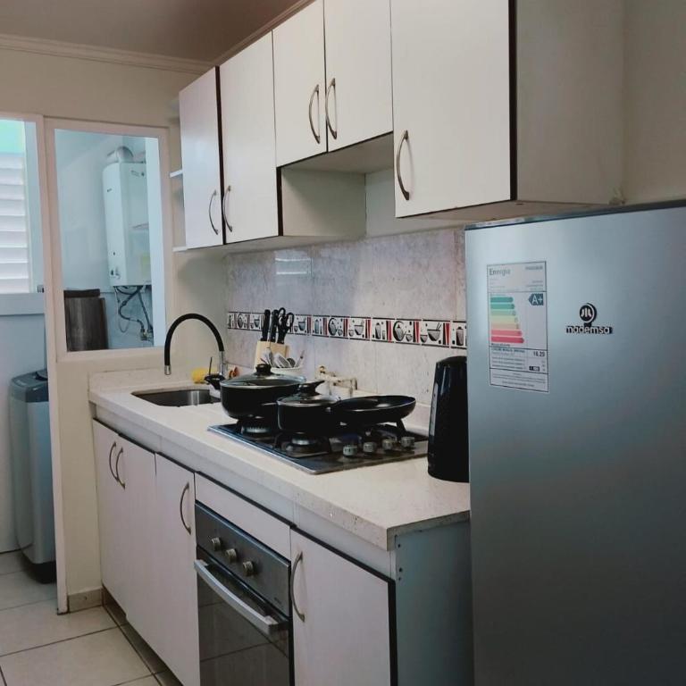 Cómodo y espacioso departamento en La Serena - Three-Bedroom Apartment - 6
