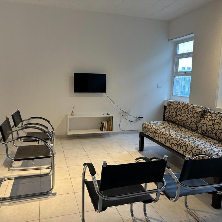 Departamento Resistencia Centro - Apartamento de 2 dormitorios con balcón - 16
