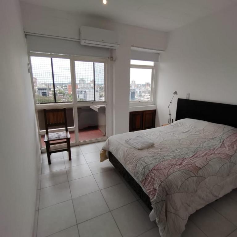 Departamento Resistencia Centro - Apartamento de 2 dormitorios con balcón - 9