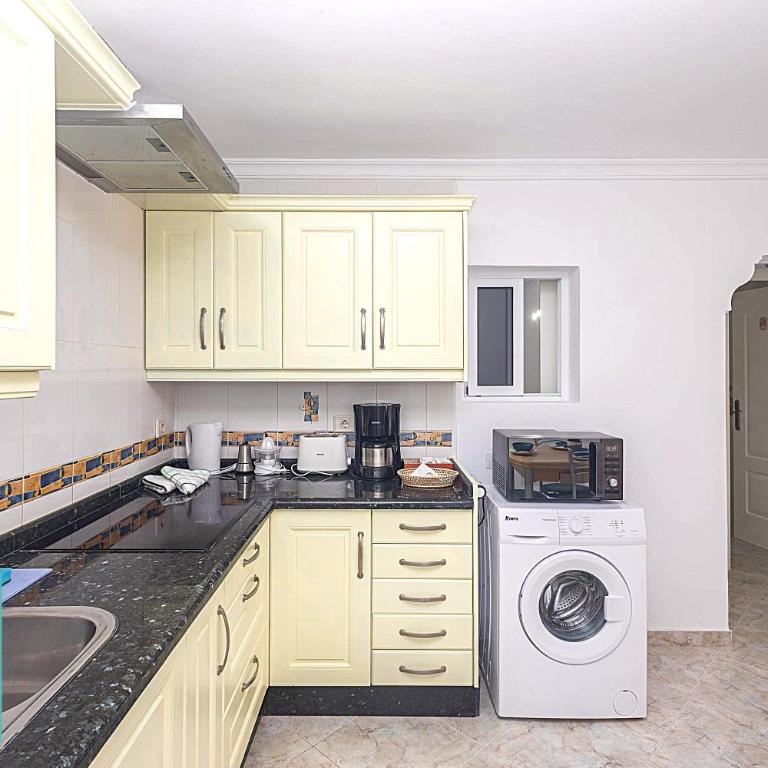 Bungalow Olga, Playa del Inglés - Two-Bedroom Apartment - 8