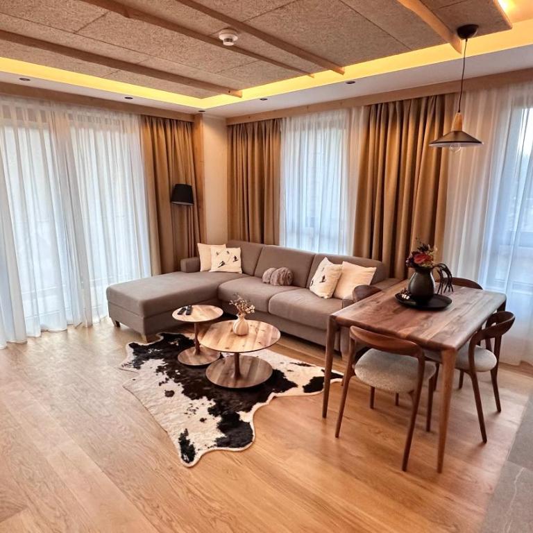 Snowfall Luxury Suites Jahorina - One-Bedroom Apartment with Balcony and Mountain View - 6