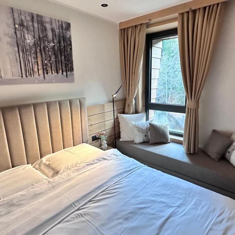 Snowfall Luxury Suites Jahorina - One-Bedroom Apartment with Balcony and Mountain View - 10