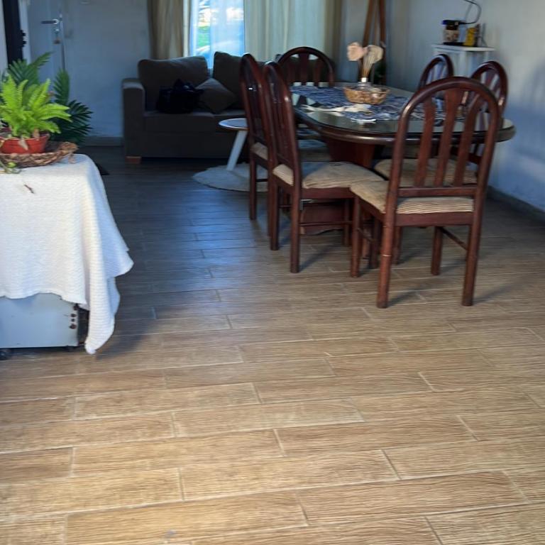 Casa de dos dormitorios en villa adela a 10 minutos del centro - Casa con 1 dormitorio - 7