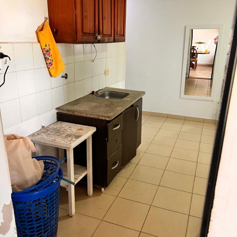 Casa de dos dormitorios en villa adela a 10 minutos del centro - Casa con 1 dormitorio - 12