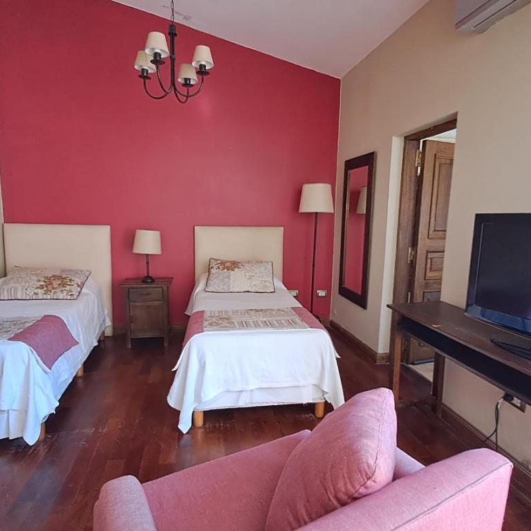 Tù Casa de Campo Petit Hotel Potrero de los Funes a 30min - Habitación Doble Deluxe con bañera de hidromasaje - 1 o 2 camas - 8