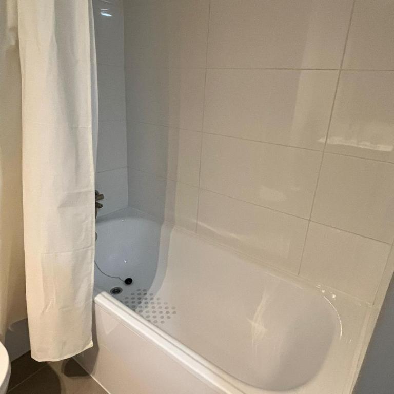 Departamento Nuevo Amoblado Metro Santa Ana - Two-Bedroom Apartment with Terrace - 3