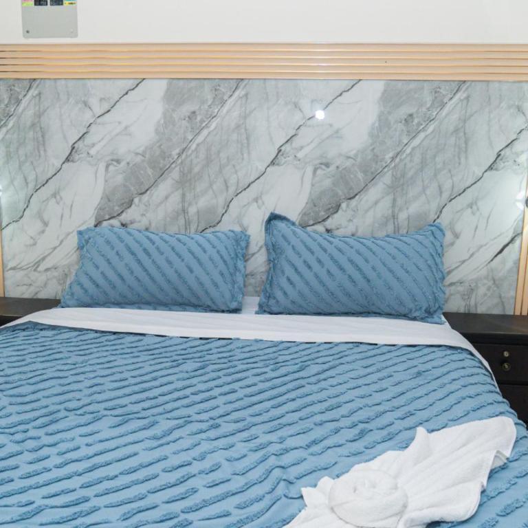 Deramai - One-Bedroom Apartment - 1