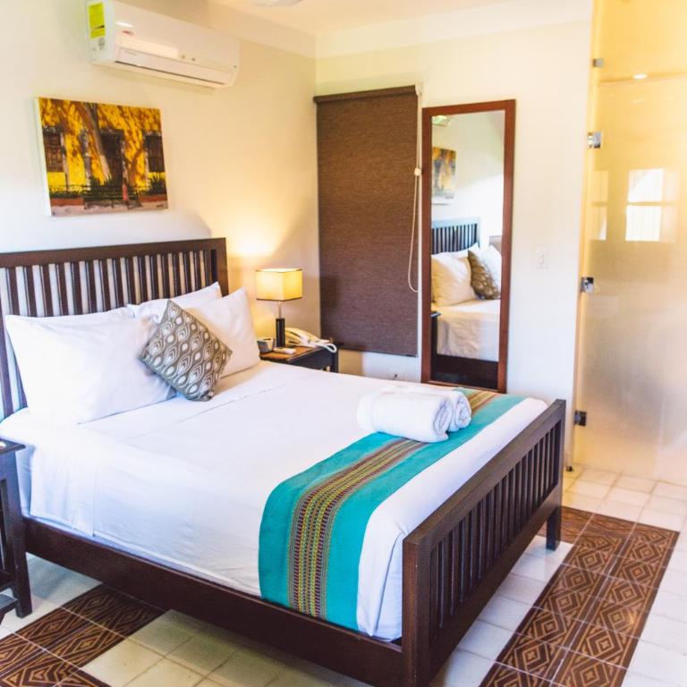 Boutique by The Museo - Luxury Suite - 5