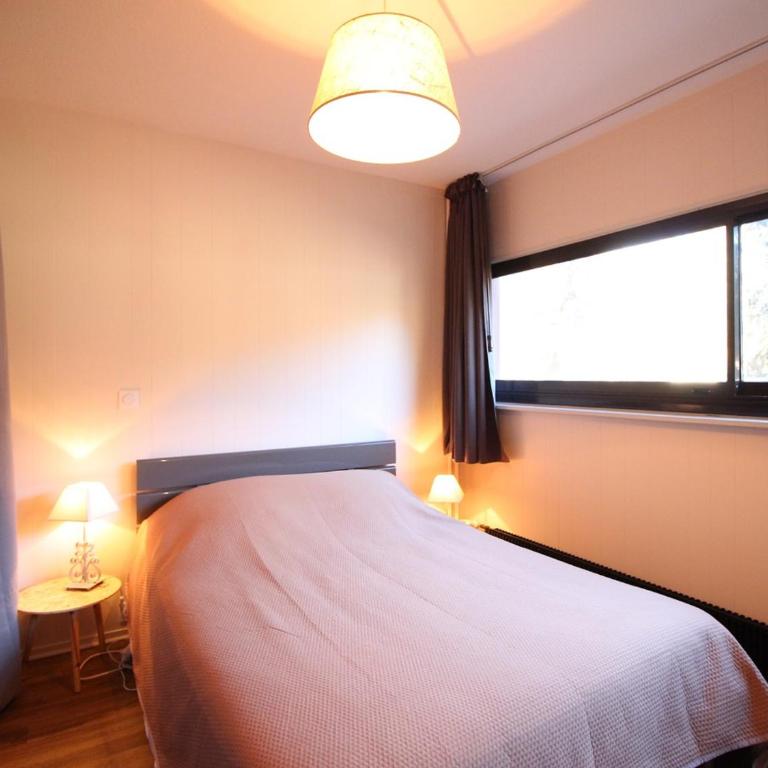 Appartement F2 avec parking, proche commodités et thermes - FR-1-415-179 - Appartement - 5